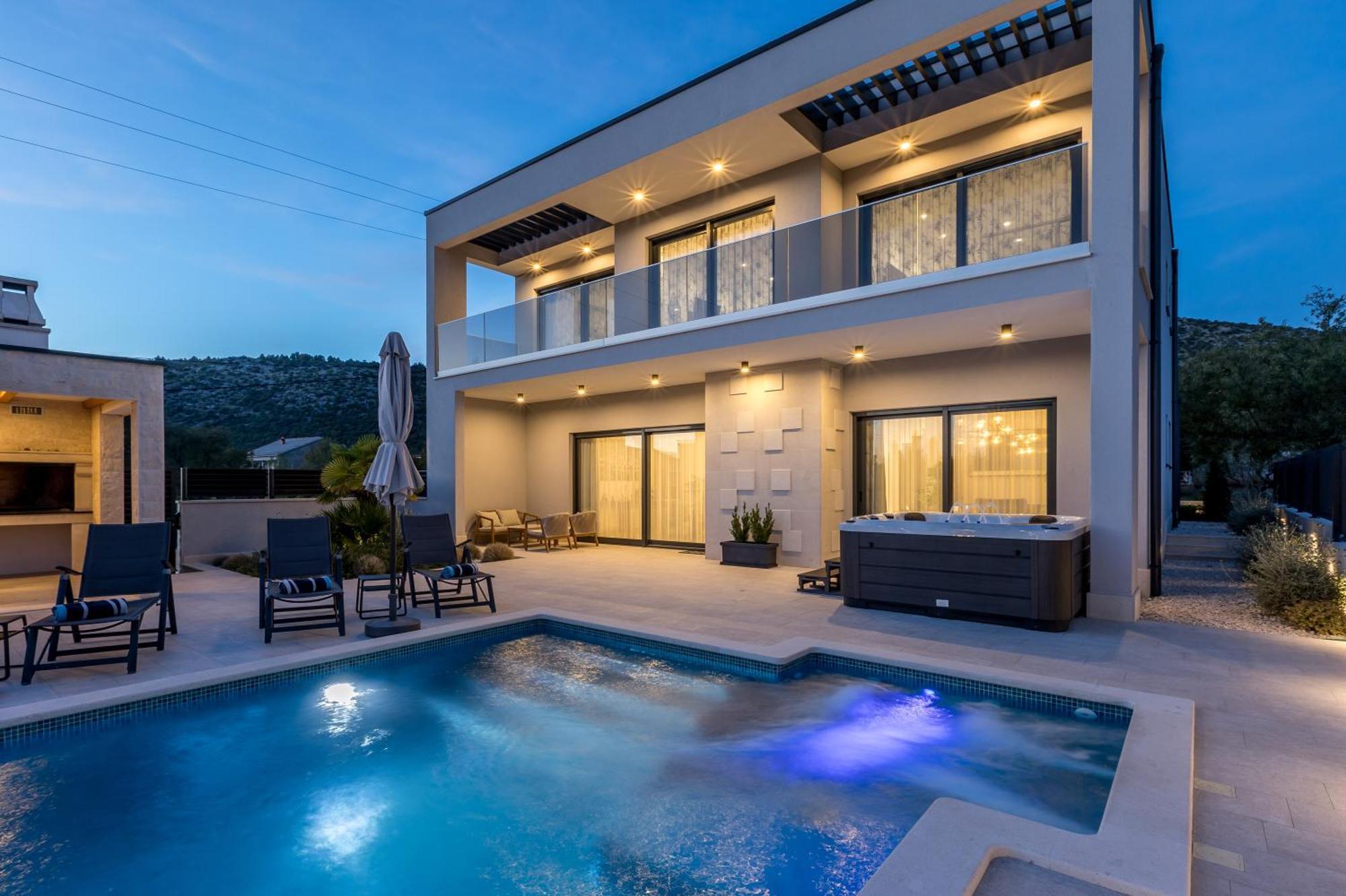 Luxury Villa Diana With Heated Pool And Jacuzzi Dograde 외부 사진
