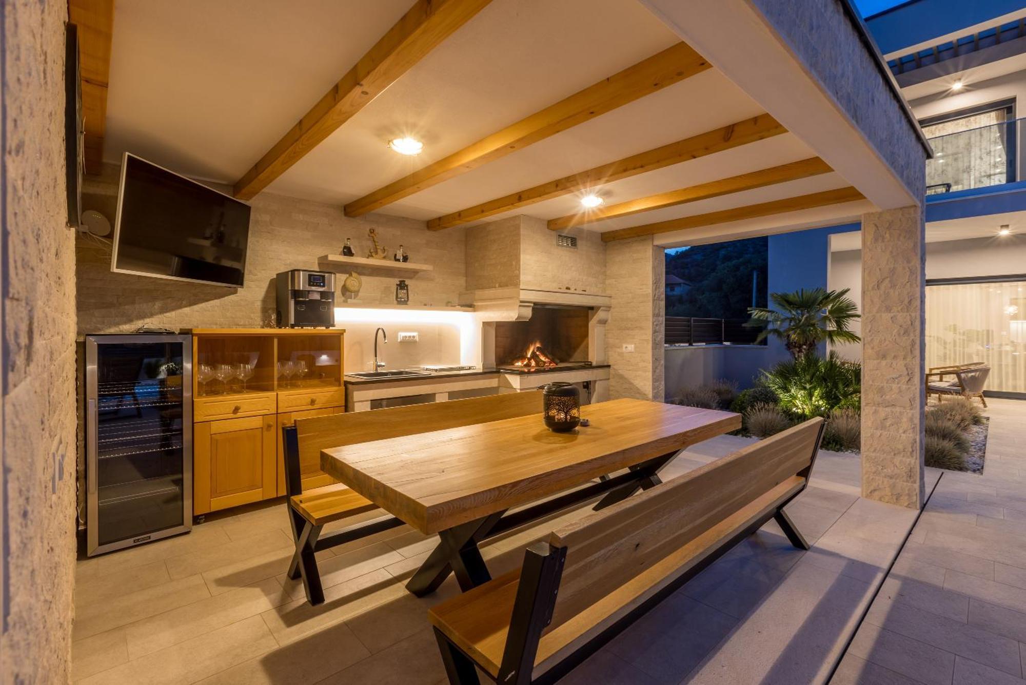 Luxury Villa Diana With Heated Pool And Jacuzzi Dograde 외부 사진
